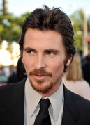 Кристиан Бэйл (Christian Bale) 2009-06-23 At Public Enemies Premiere in LA - 184xHQ 925e60207599616